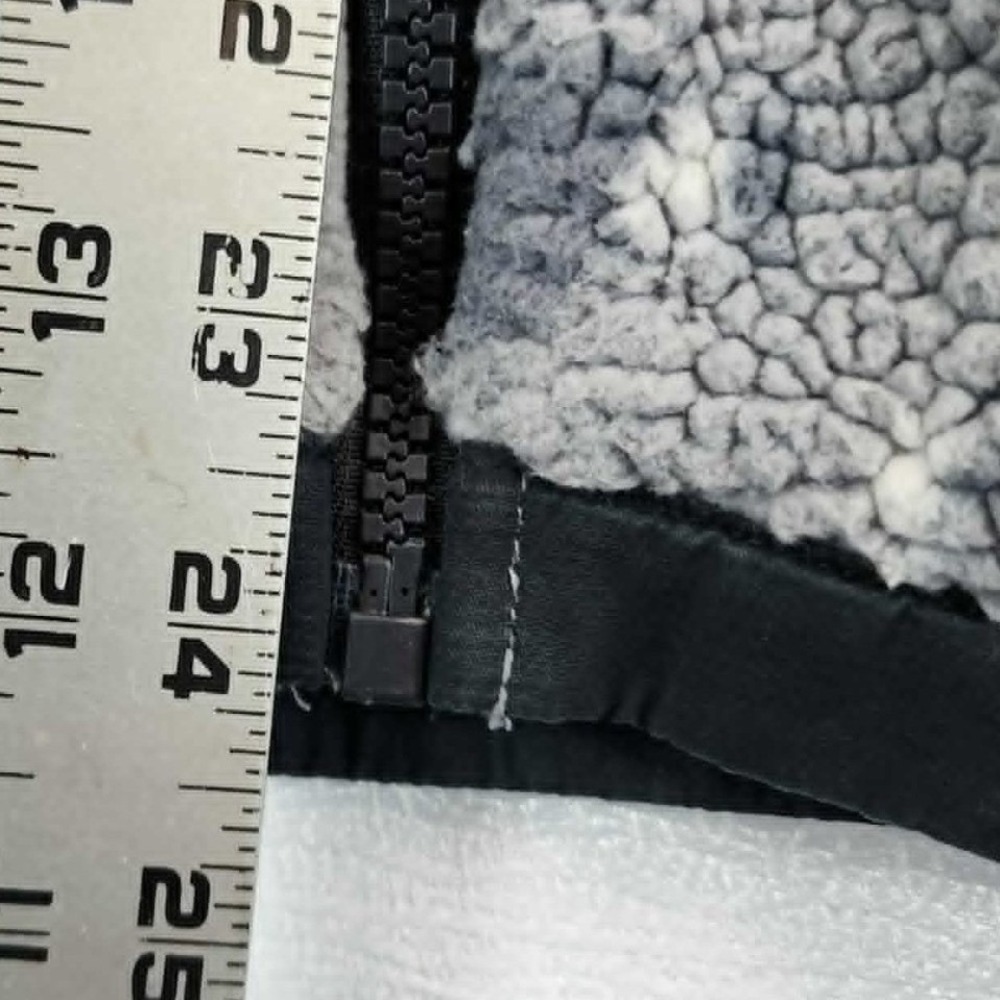 Abercrombie Kids Sherpa Fleece Hoodie Grey Digi Camo Unisex 15/16 XL Full‎ Zip - Picture 5 of 6